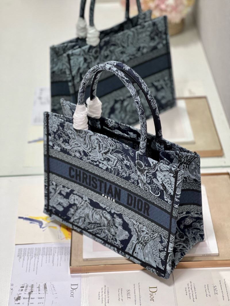 Christian Dior Shopping Bags